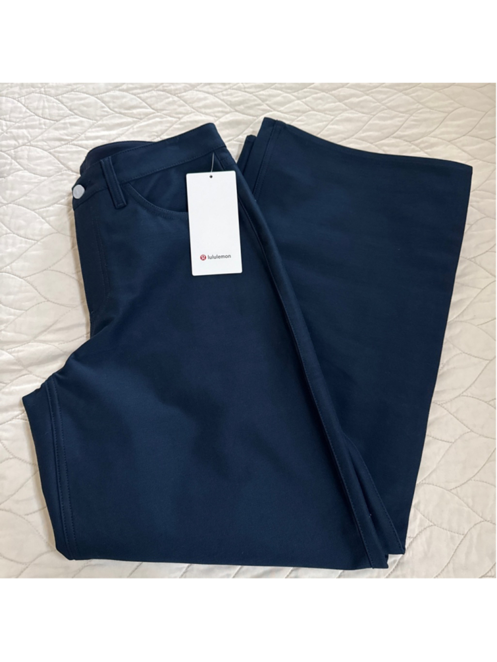 Women's Lululemon Navy EasyFive Low-Rise Wide Leg Pants 30 - Picture 2 of 7